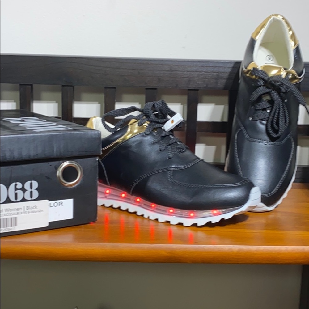 Sneakers